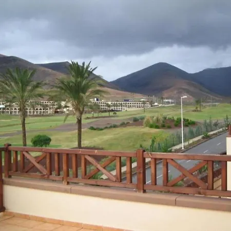Villa - 3 Bedrooms With Pool - 00634 *